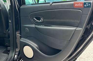 Минивэн Renault Megane Scenic 2014 в 