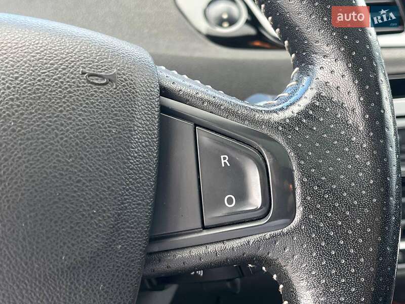 Мінівен Renault Megane Scenic 2014 в Львові фото 39 Мінівен Renault Megane Scenic 2014 в Львові