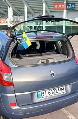 Минивэн Renault Megane Scenic 2008 в 