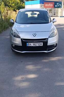 Минивэн Renault Megane Scenic 2012 в Староконстантинове
