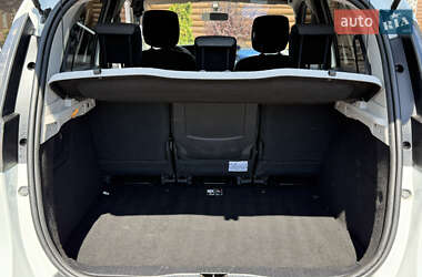 Минивэн Renault Megane Scenic 2014 в 
