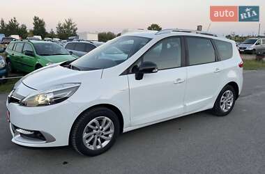 Минивэн Renault Megane Scenic 2015 в 