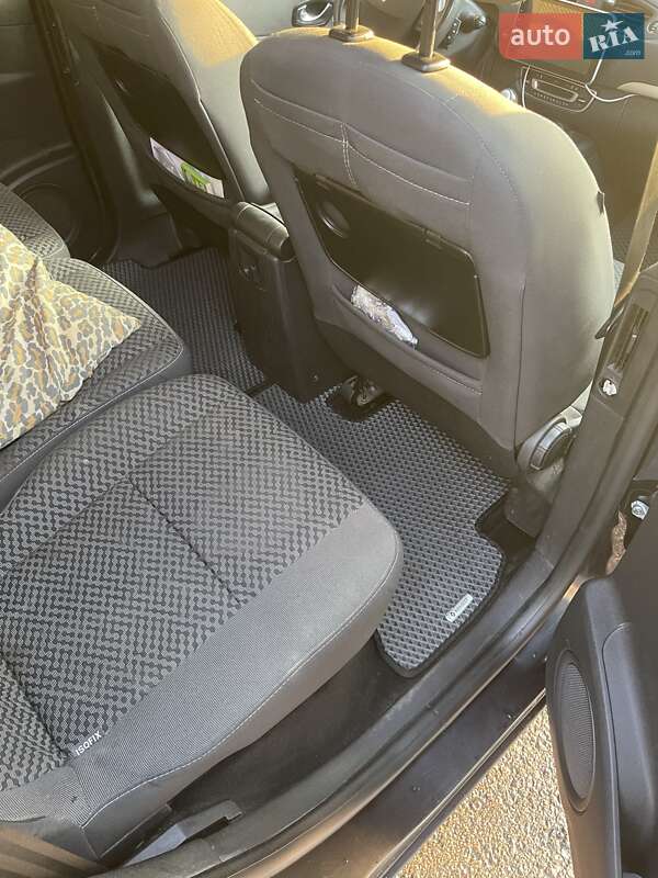 Мінівен Renault Megane Scenic 2011 в Львові