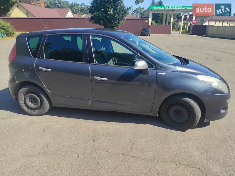 Renault Megane Scenic 2010