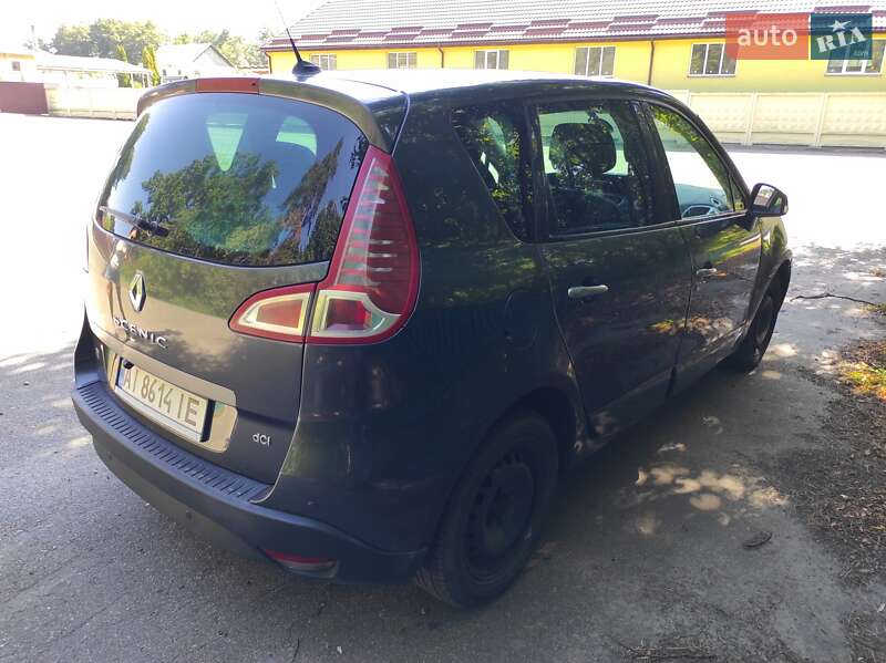 Мінівен Renault Megane Scenic 2010 в Києві фото 5 Мінівен Renault Megane Scenic 2010 в Києві
