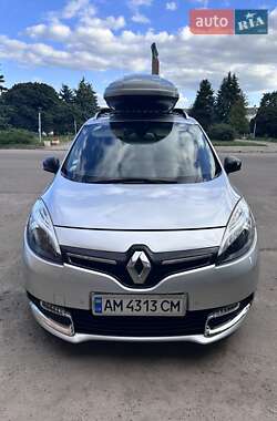 Минивэн Renault Megane Scenic 2015 в 