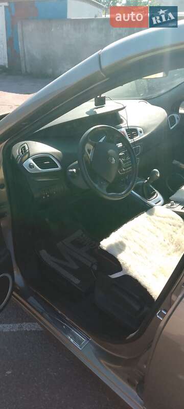 Мінівен Renault Megane Scenic 2010 в Переяславі фото 2 Мінівен Renault Megane Scenic 2010 в Переяславі