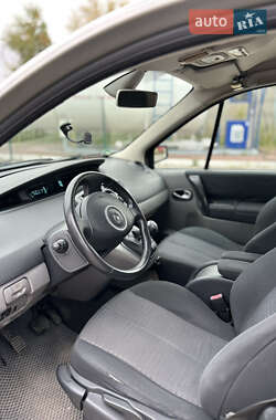 Минивэн Renault Megane Scenic 2006 в 