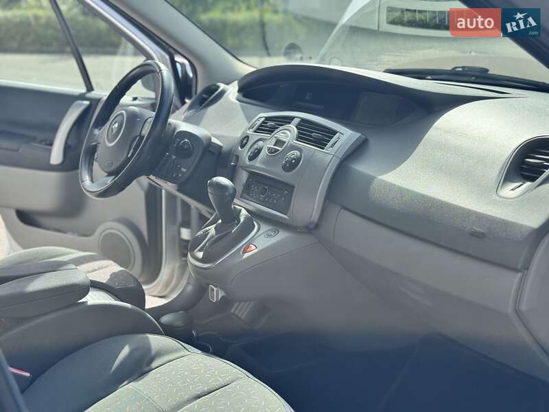Минивэн Renault Megane Scenic 2008 в Киеве