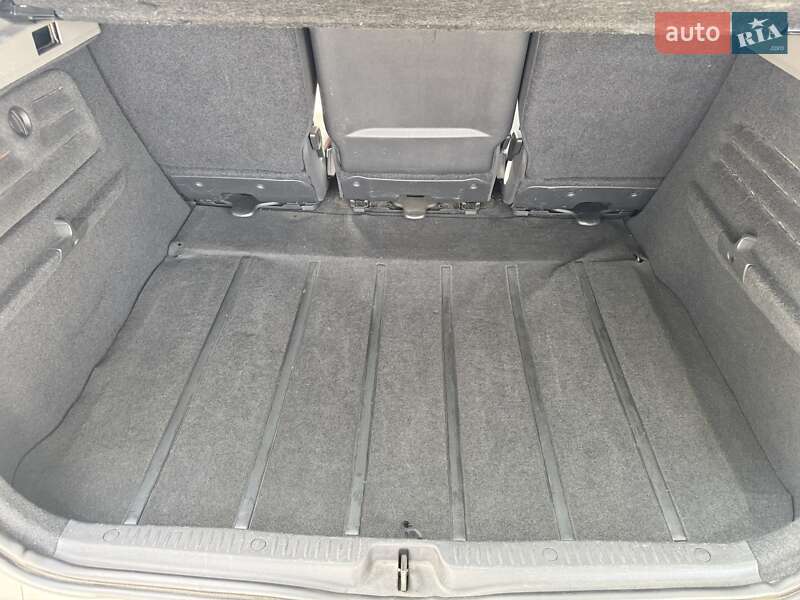 Минивэн Renault Megane Scenic 2008 в Киеве