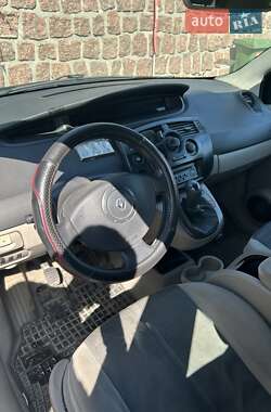 Минивэн Renault Megane Scenic 2004 в 