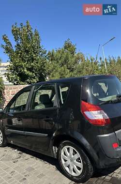 Минивэн Renault Megane Scenic 2004 в 