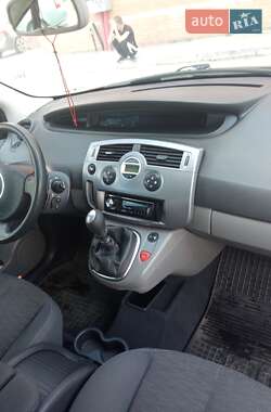 Минивэн Renault Megane Scenic 2007 в 