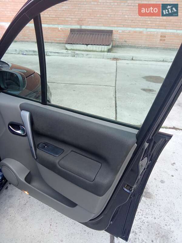 Минивэн Renault Megane Scenic 2007 в Сумах фото 9 Минивэн Renault Megane Scenic 2007 в Сумах