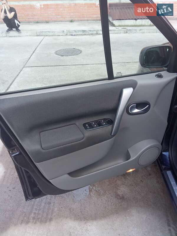 Минивэн Renault Megane Scenic 2007 в Сумах фото 15 Минивэн Renault Megane Scenic 2007 в Сумах