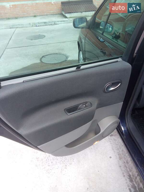 Минивэн Renault Megane Scenic 2007 в Сумах фото 14 Минивэн Renault Megane Scenic 2007 в Сумах