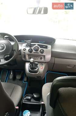 Минивэн Renault Megane Scenic 2009 в 