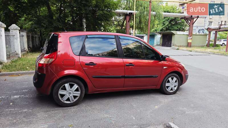 Renault Megane Scenic 2004