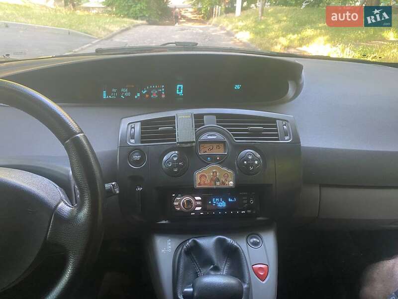 Минивэн Renault Megane Scenic 2004 в Днепре