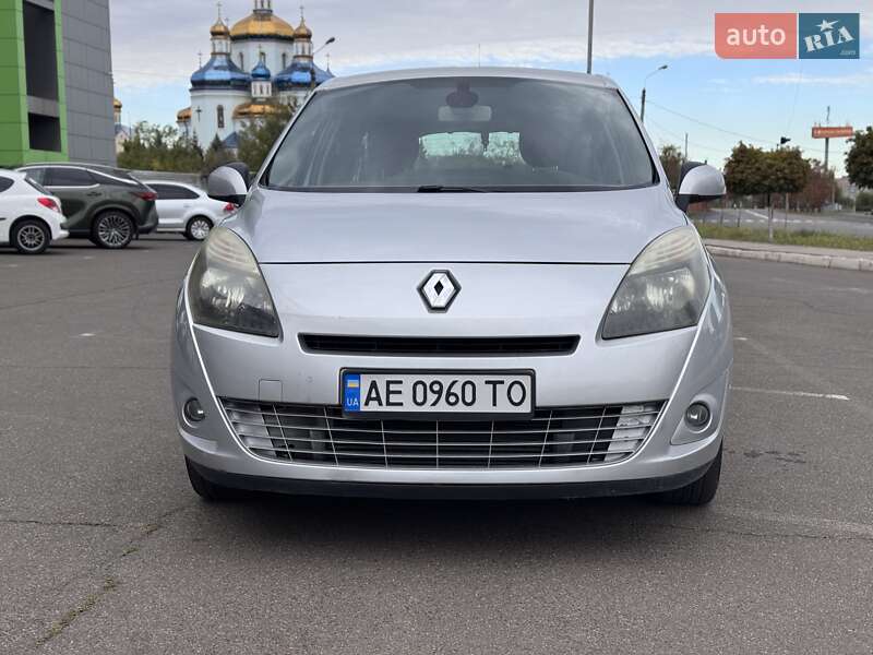 Минивэн Renault Megane Scenic 2009 в Кривом Роге