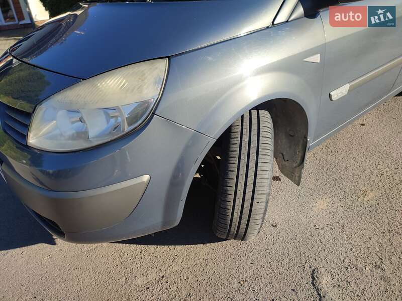 Минивэн Renault Megane Scenic 2006 в Калуше