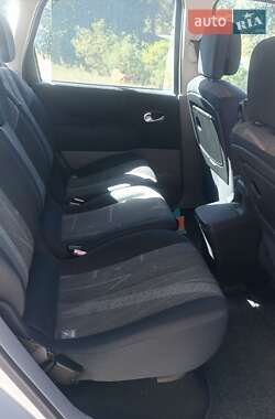 Универсал Renault Megane Scenic 2005 в 