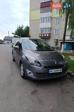 Мінівен Renault Megane Scenic 2009 в 