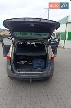 Мінівен Renault Megane Scenic 2009 в 