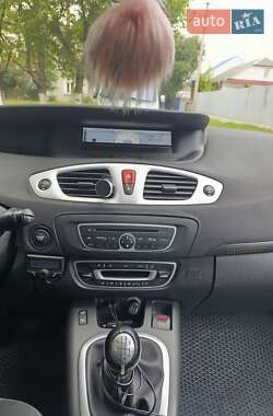 Мінівен Renault Megane Scenic 2009 в 