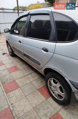 Минивэн Renault Megane Scenic 2001 в 