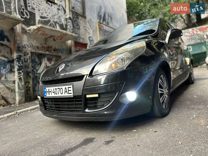 Минивэн Renault Megane Scenic 2010 в Одессе