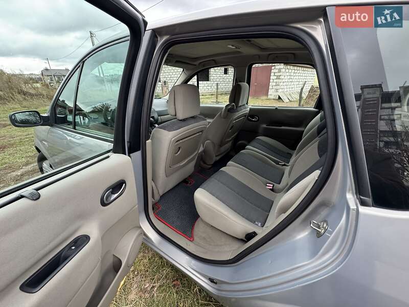 Минивэн Renault Megane Scenic 2005 в Чернигове