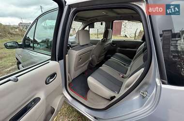 Минивэн Renault Megane Scenic 2005 в 