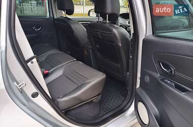 Минивэн Renault Megane Scenic 2014 в 