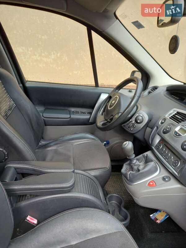 Минивэн Renault Megane Scenic 2008 в Клесовом