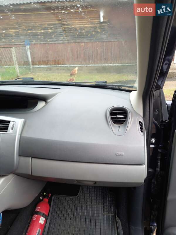 Минивэн Renault Megane Scenic 2008 в Клесовом