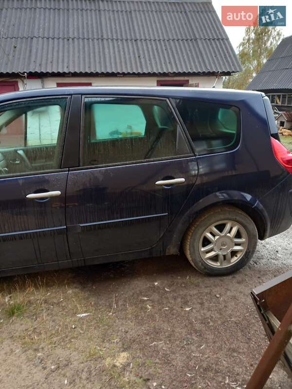 Минивэн Renault Megane Scenic 2008 в Клесовом