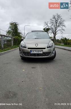 Мінівен Renault Megane Scenic 2010 в 