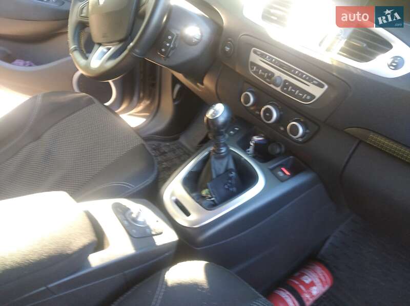 Мінівен Renault Megane Scenic 1999 в Житомирі фото 10 Мінівен Renault Megane Scenic 1999 в Житомирі
