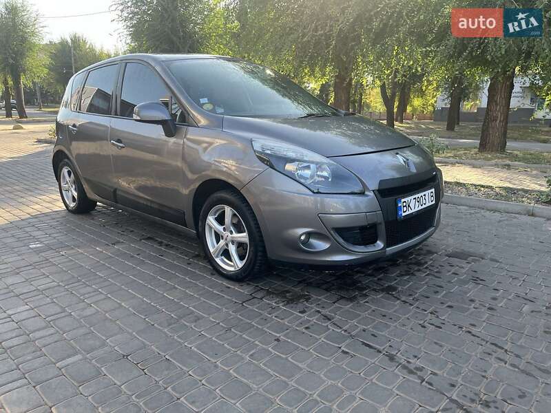 Минивэн Renault Megane Scenic 2009 в Кривом Роге