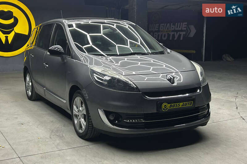 Renault Megane Scenic 2012