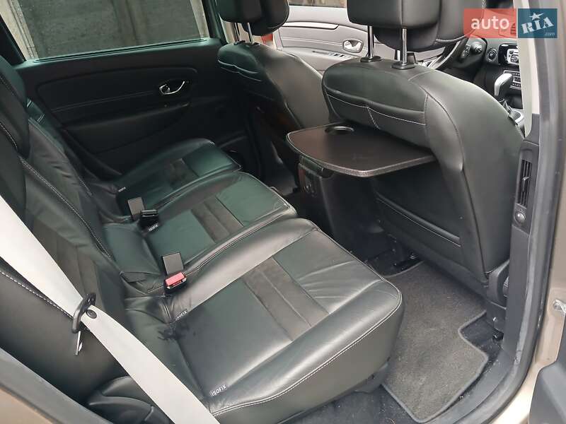 Мінівен Renault Megane Scenic 2012 в Ходореві