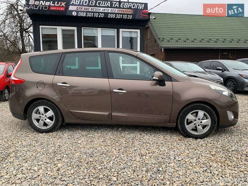 Мінівен Renault Megane Scenic 2010 в Коломиї