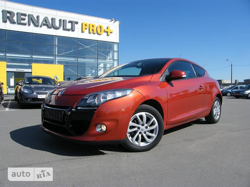 Купе Renault Megane 2012 в 