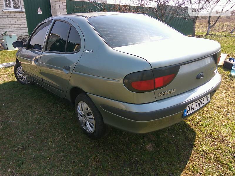 Седан Renault Megane 1998 в Киеве