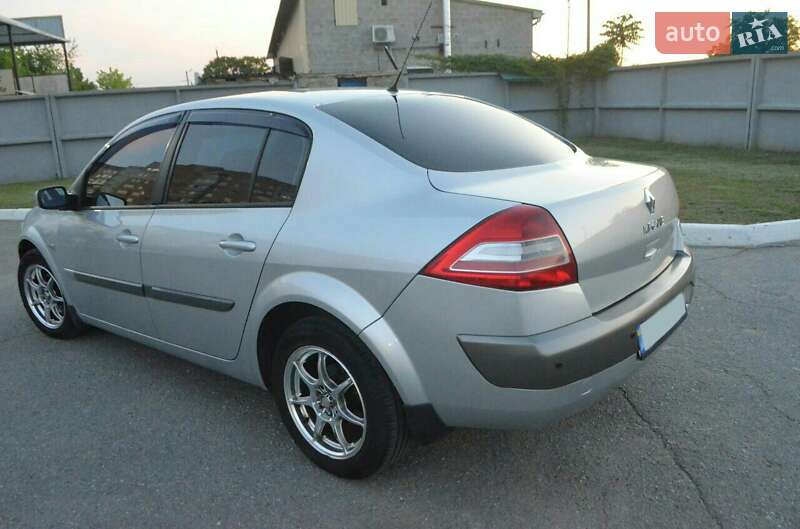 Седан Renault Megane 2006 в Кропивницком