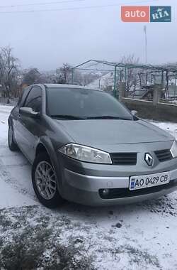 Хэтчбек Renault Megane 2005 в 