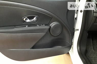 Хэтчбек Renault Megane 2013 в 