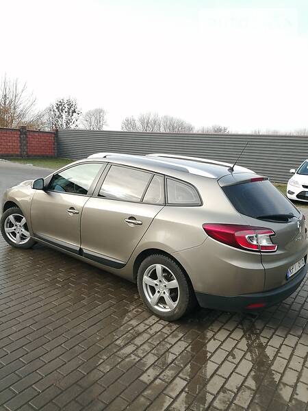 Універсал Renault Megane 2010 в Радивиліві фото 13 Універсал Renault Megane 2010 в Радивиліві