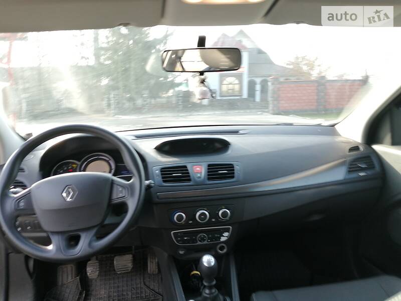 Універсал Renault Megane 2010 в Радивиліві фото 25 Універсал Renault Megane 2010 в Радивиліві